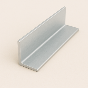 Уголок алюминиевый прессованный бульбообразный 101х44х28 мм 1920 ГОСТ 13617-97 в наличии в Нижнем Новгороде